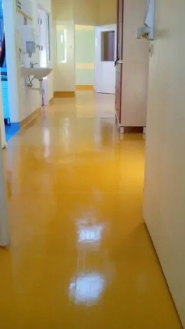 polimeryzacja podłogi w szpitalu